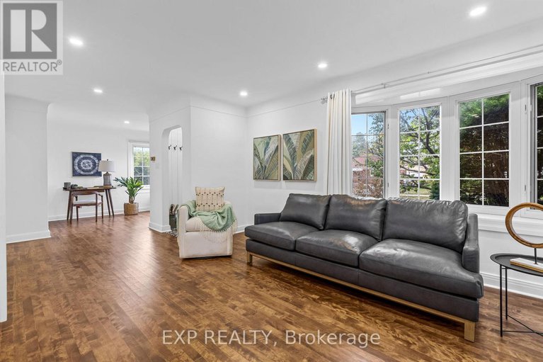 28892855/576-donald-street/overbrookcastle-heights/ottawa/ontario/K1K1L6_6