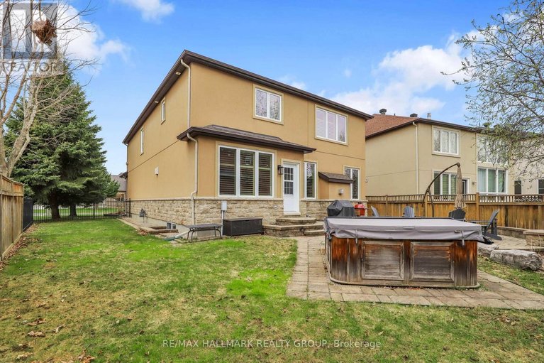 29678413/300-amita-crescent/mooneys-bay/ottawa/ontario/K2C4H9_35