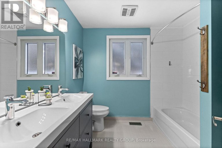 29176561/2155-monson-crescent/beacon-hill-north/ottawa/ontario/K1J6A7_21