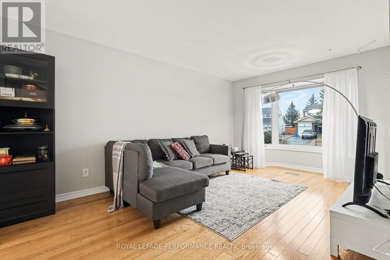 29620280/6417-st-louis-drive/hiawatha-parkconvent-glen/ottawa/ontario/K1C2X9_4