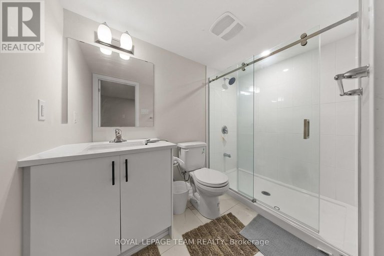 29589382/314-lillian-freiman-private/half-moon-bay/ottawa/ontario/K2J7K7_21