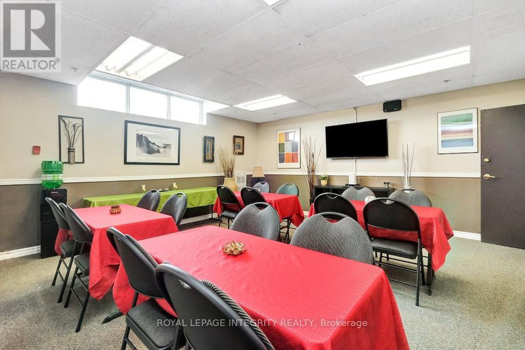 29118050/107-2019-bank-street-s/ellwood/ottawa/ontario/K1V0N1_31