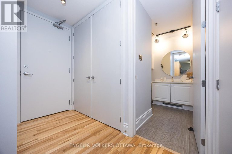 28592109/105-400-mcleod-street/ottawa-centre/ottawa/ontario/K2P1A6_34