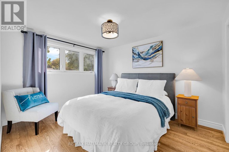 28989053/118-queensline-drive/bruce-farmgraham-parkqualicumbellands/ottawa/ontario/K2H7J5_29