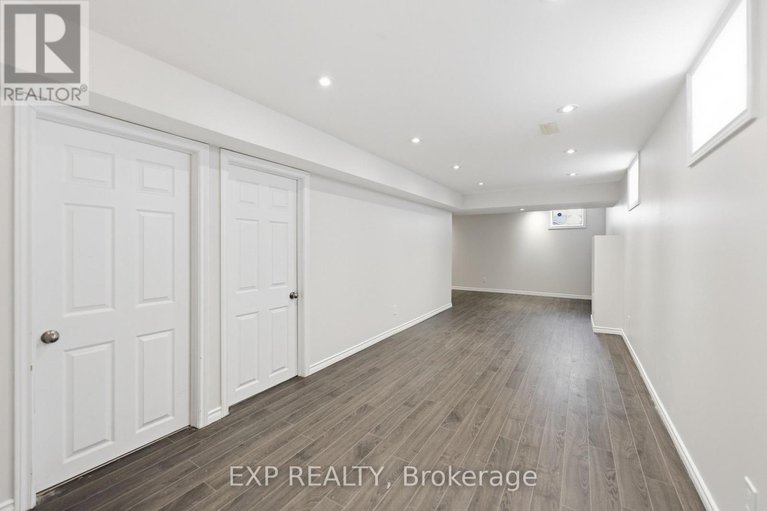 29298389/30-fieldberry-private/stonebridge/ottawa/ontario/K2J5E8_31