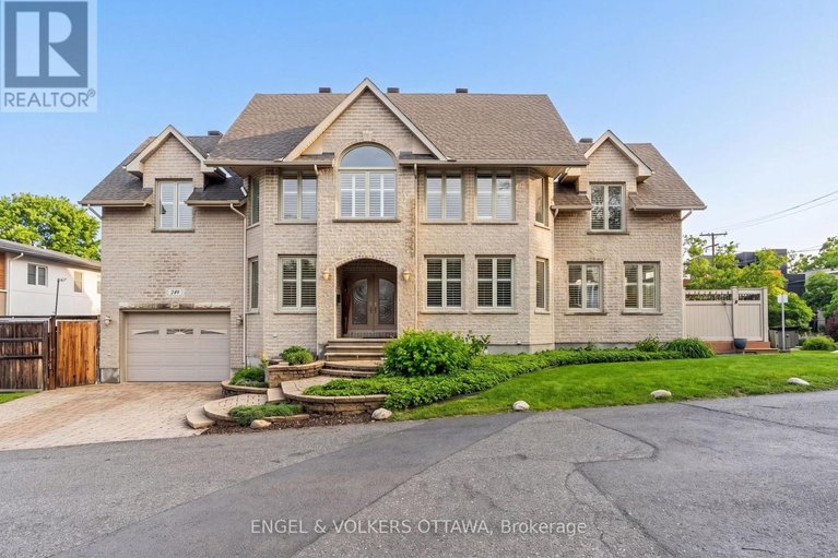 29614138/249-atlantis-avenue/westboro-west/ottawa/ontario/K2A1X9_2