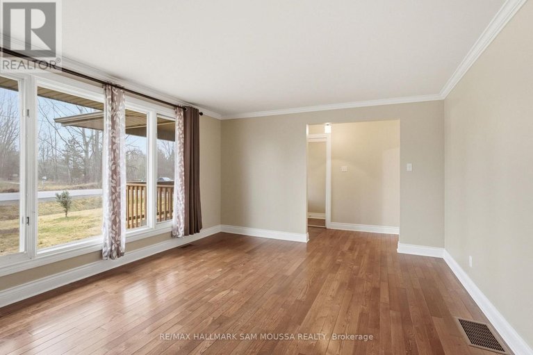 29634183/267-keatley-road/kinburn/ottawa/ontario/K7S3G7_8