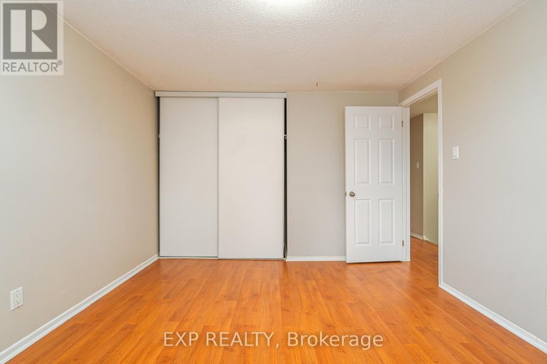 29105689/a-3915-old-richmond-road/arbeatha-park/ottawa/ontario/K2H8T9_20