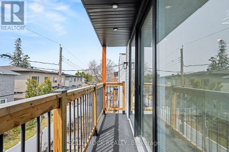 29669968/838-alpine-avenue/queensway-terrace-north/ottawa/ontario/K2B5R6_12
