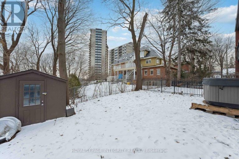 29621081/612-besserer-street/sandy-hill/ottawa/ontario/K1N6C9_40