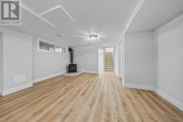 29447126/21-turtleback-way-drive/stittsville-south/ottawa/ontario/K2S1P8_51