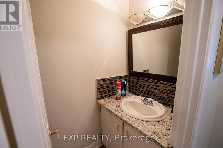 29215003/1108-grenoble-crescent/orleans-wood/ottawa/ontario/K1C2C6_4