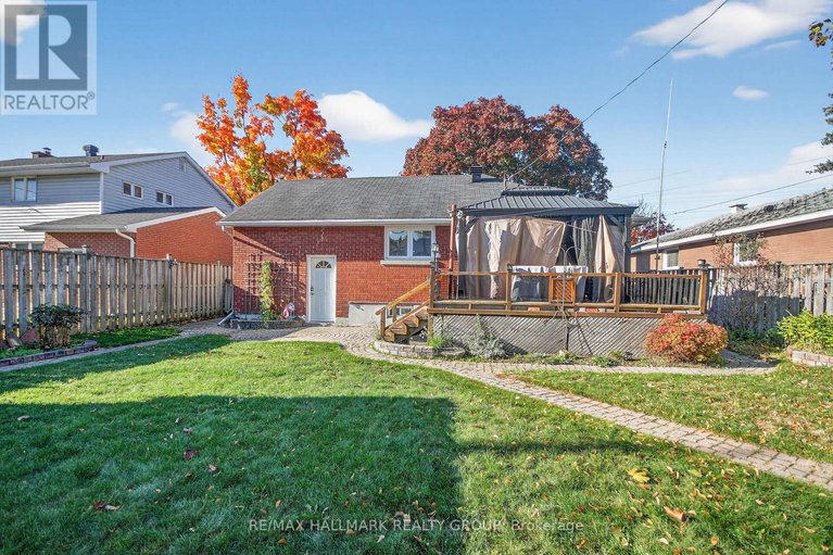 29046720/1281-erindale-drive/copeland-park/ottawa/ontario/K2C2G3_30