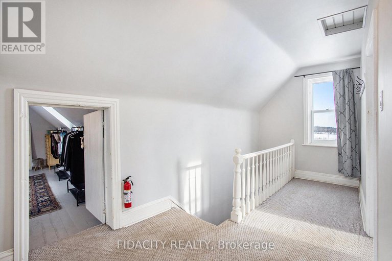 28870163/5046-carp-road/fitzroy-ward-south-east/ottawa/ontario/K0A2H0_14