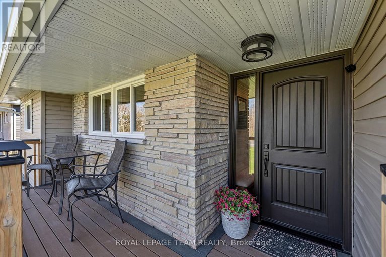 29660167/1923-joanisse-road/clarencerockland-twp/clarence-rockland/ontario/K0A2A0_3