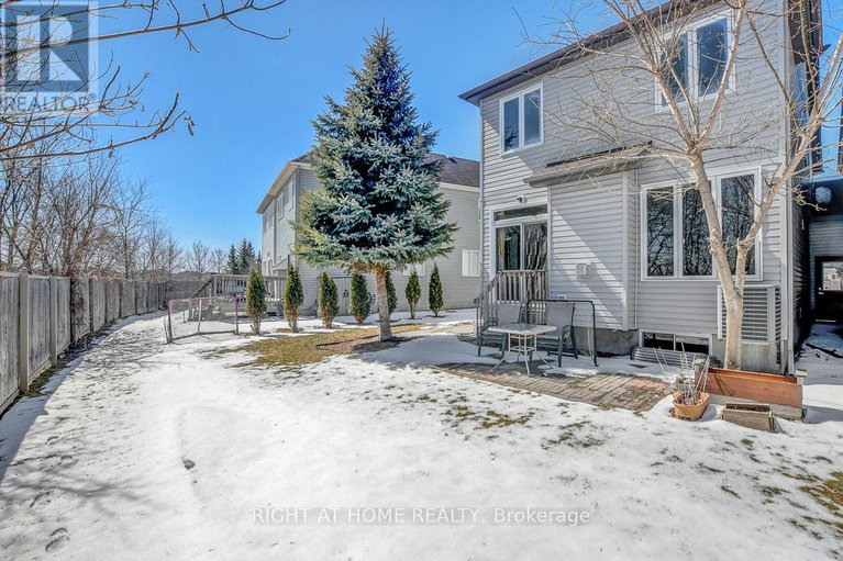 28116304/554-barrick-hill-road/emerald-meadowstrailwest/ottawa/ontario/K2M0B4_35