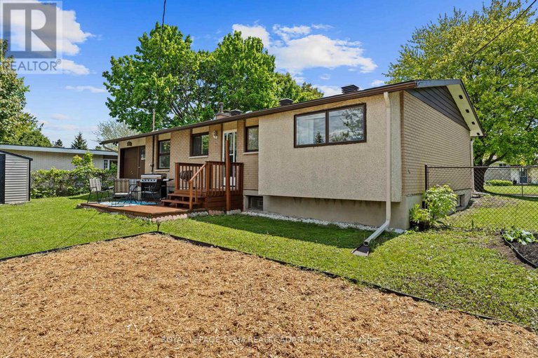28492501/7-elterwater-avenue/crystal-beach/ottawa/ontario/K2H5J1_36