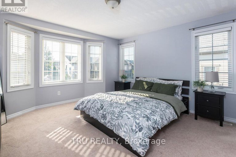 28964944/2757-grand-canal-street/half-moon-bay/ottawa/ontario/K2J0S7_19