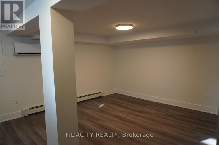 28516012/1030-maitland-avenue/braemar-park/ottawa/ontario/K2C2B6_34