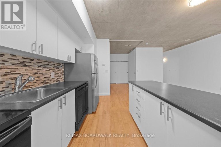 29579530/201-179-george-street/lower-townbyward-market/ottawa/ontario/K1N1J8_11