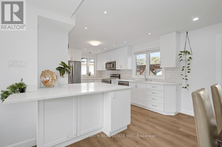 29603327/2725-baylie-avenue/redwood-park/ottawa/ontario/K2H6Y7_16