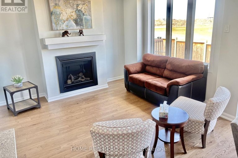 29658905/111-teelin-circle/half-moon-bay/ottawa/ontario/K2C3H2_6