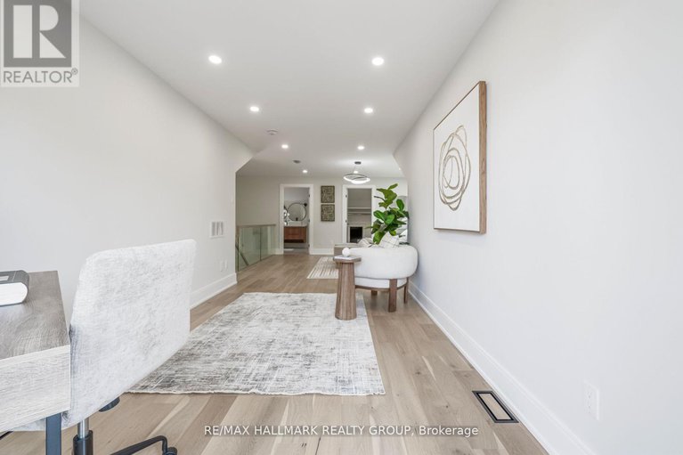 28666253/185-carleton-avenue/ottawa-westtunneys-pasture/ottawa/ontario/K1Y0J5_35