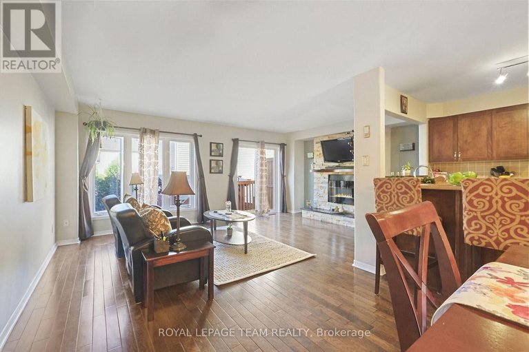 29058960/215-parkrose-private/chatelaine-village/ottawa/ontario/K4A0N8_15