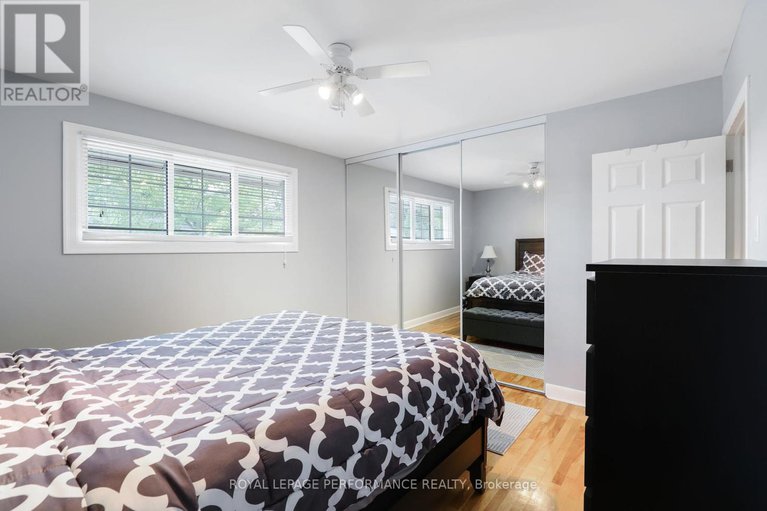 28924054/1347-highgate-road/parkway-park/ottawa/ontario/K2C2Y5_20