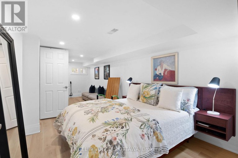 28550039/244-flora-street/ottawa-centre/ottawa/ontario/K1R5R9_14