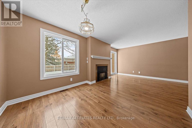 29094492/1938-ashmont-street/chapel-hill/ottawa/ontario/K1C7B9_11