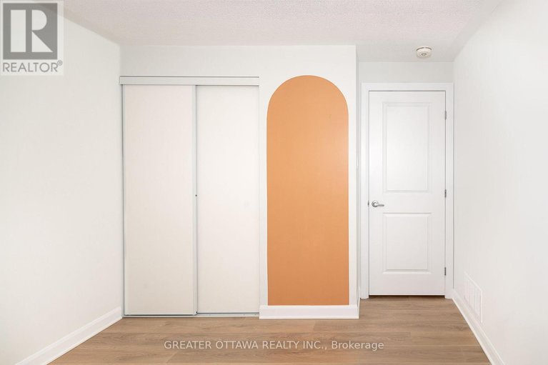 29592817/16-415-eldorado-private/morgans-grantsouth-march/ottawa/ontario/K2K0N9_14