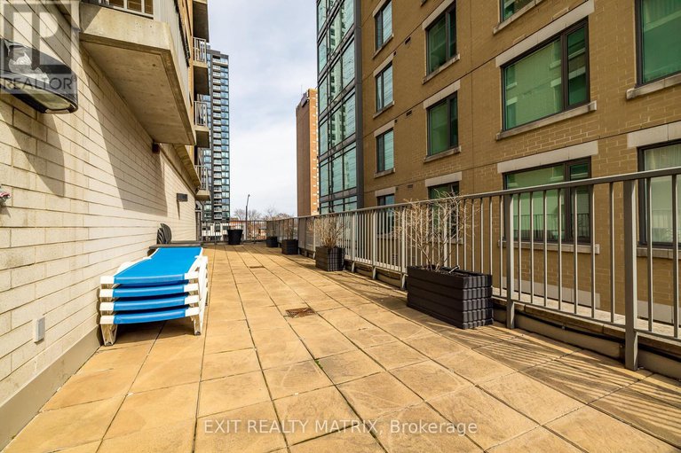 28369700/1111-200-besserer-street/sandy-hill/ottawa/ontario/K1N0A7_23