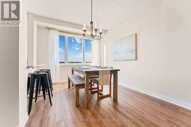 28974031/629-quilter-row/goulbourn-twp-from-franktown-rdsouth-to-rideau/ottawa/ontario/K0A2Z0_18
