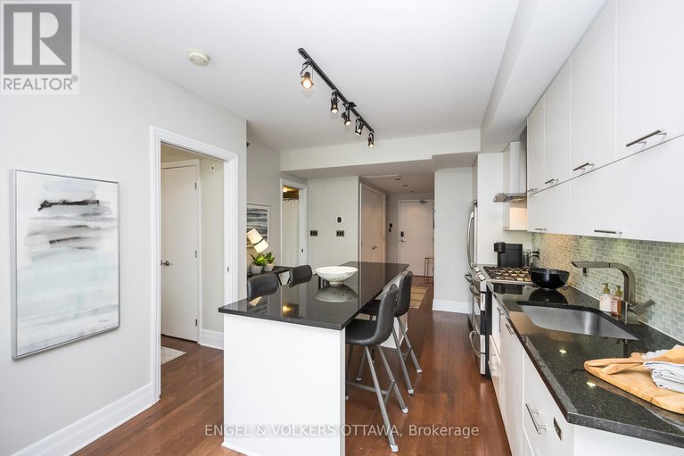28625165/319-808-bronson-avenue/dows-lake/ottawa/ontario/K1S5A4_13