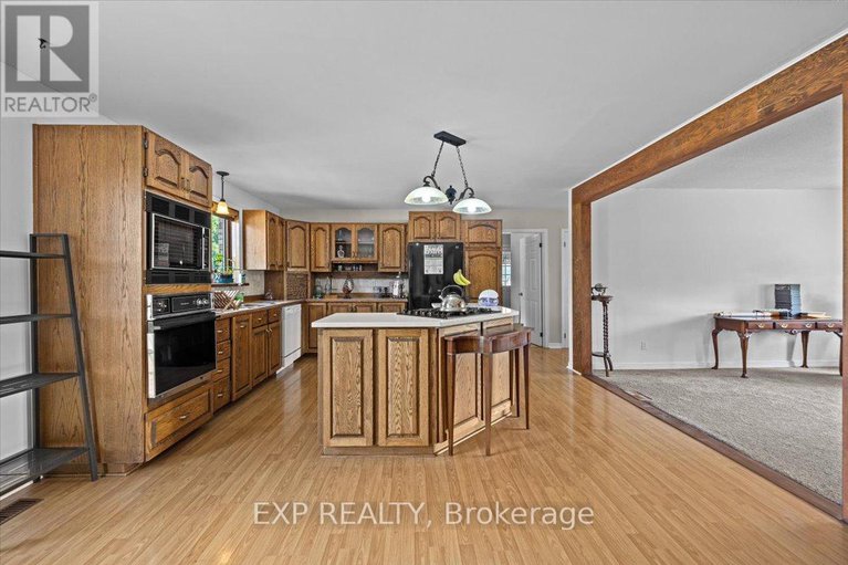 28821786/3382-carp-road/huntley-ward-south-east/ottawa/ontario/K0A1L0_25