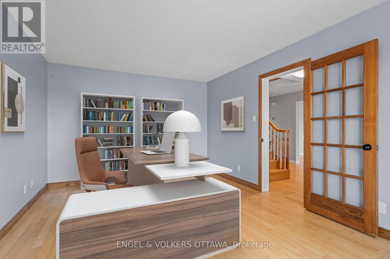 29015610/4720-whispering-willow-drive/sarsfieldbearbrook/ottawa/ontario/K4B1J1_6