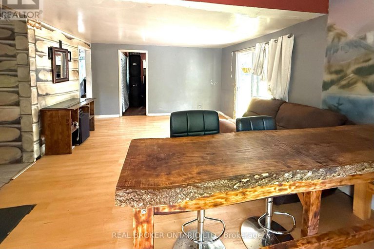 28710222/2401-totem-ranch-road/north-grenville-twp-kemptville-south/north-grenville/ontario/K0G1T0_9