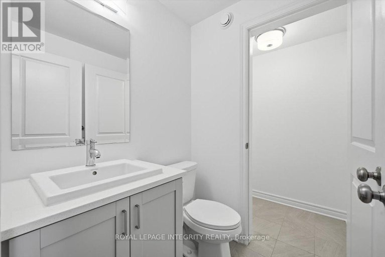 29274145/41-carabiner-private/mer-bleuebradley-estatesanderson-park/ottawa/ontario/K1W0L7_15