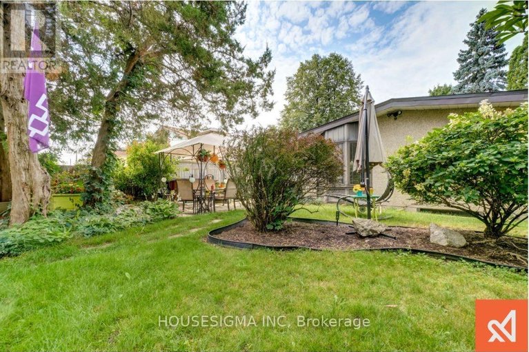 29056131/2335-harding-road/elmvale-acresurbandale/ottawa/ontario/K1G3B7_43