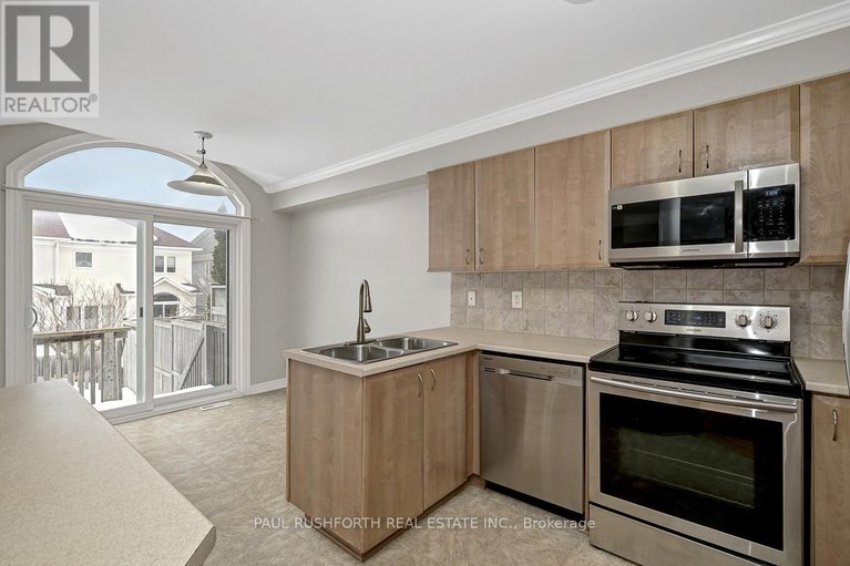 29382544/419-galatina-way/morgans-grantsouth-march/ottawa/ontario/K2K0E7_15