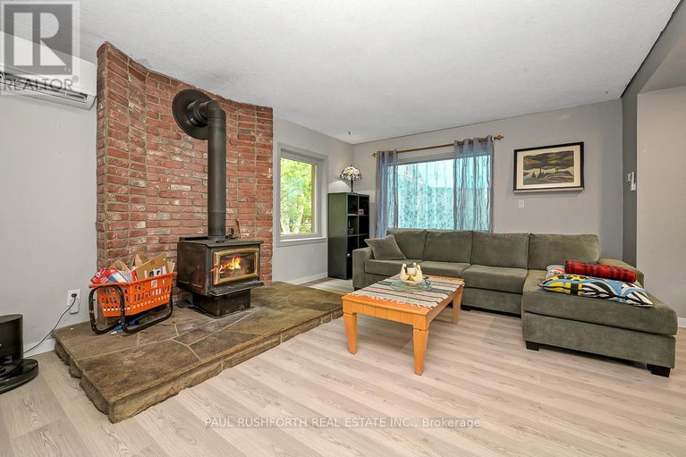 28828463/5137-loggers-way/kinburn/ottawa/ontario/K7S3G7_6