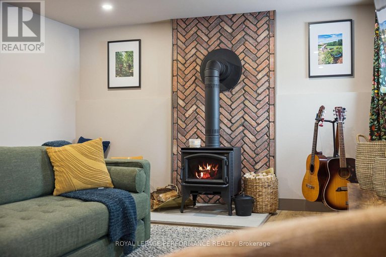 29405798/3460-dessaint-street/cumberland-west/ottawa/ontario/K0A3E0_31