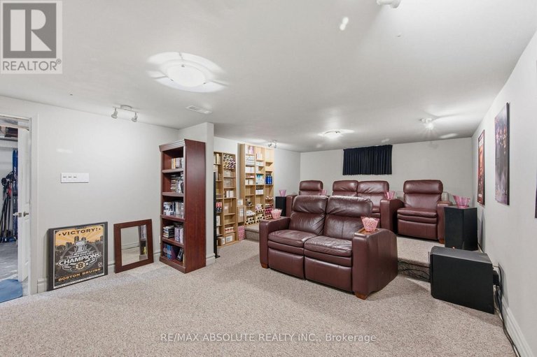 29629632/605-rowanwood-avenue/mckellarhighland/ottawa/ontario/K2A3E3_44