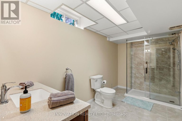 29676438/32-marble-arch-crescent/centrepointe/ottawa/ontario/K2G5S3_34