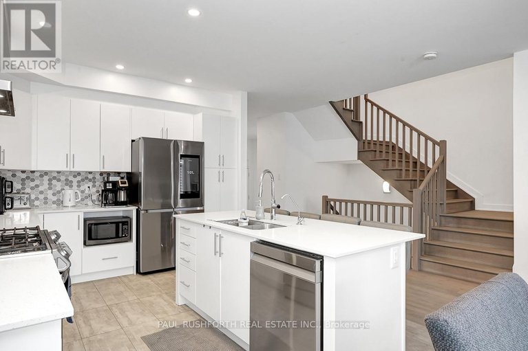 29134887/28-mendoza-way/emerald-meadowstrailwest/ottawa/ontario/K2S2S6_14