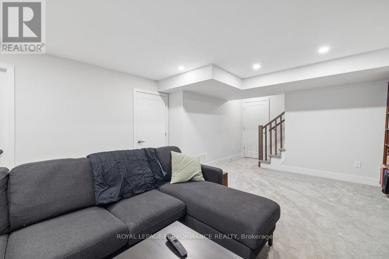 29445573/644-crevier-walk/orleans-village/ottawa/ontario/K1W0M7_74