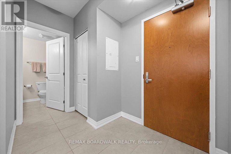 29646330/2107-242-rideau-street/sandy-hill/ottawa/ontario/K1N0B7_2