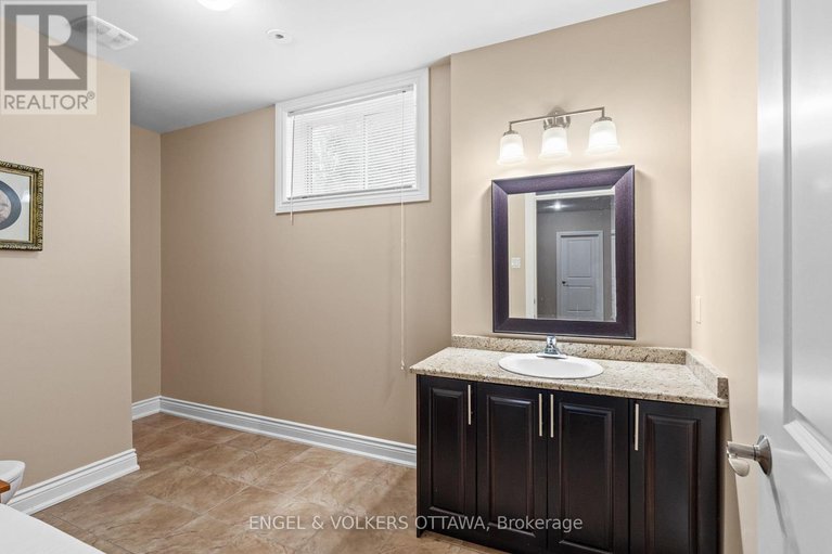 28819198/7510-village-centre-place/osgoode-twp-north-of-reg-rd-6/ottawa/ontario/K4P0C8_39