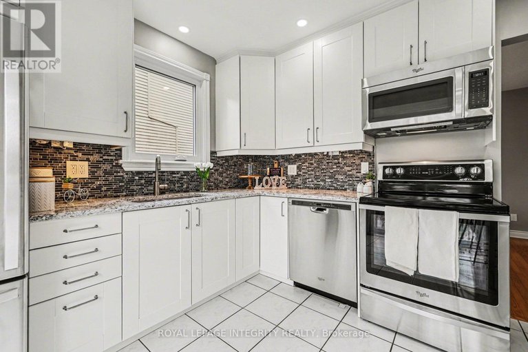 29624386/15-raftus-square/pheasant-run/ottawa/ontario/K2J2K9_13